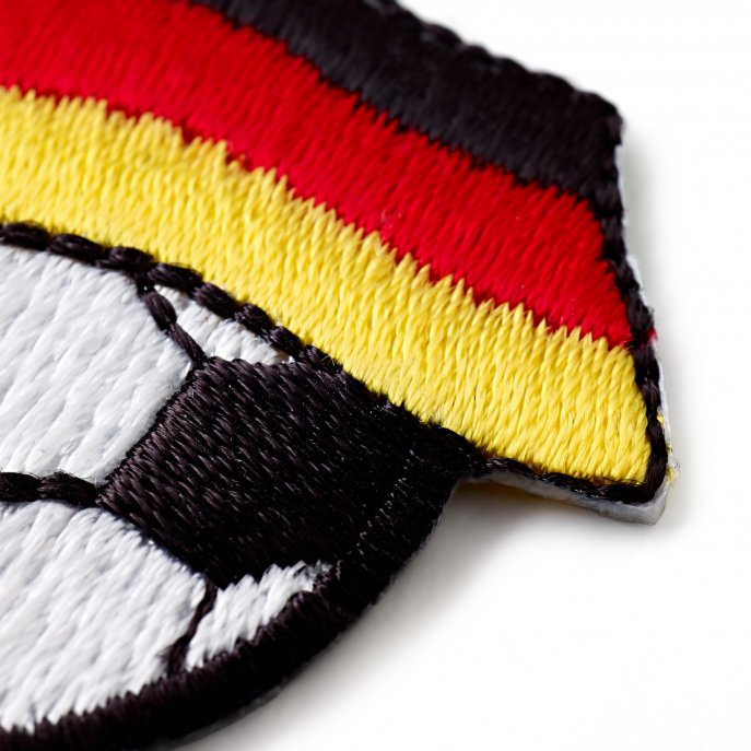 Prym Applikation Fussball mit Deutschland Fahne 